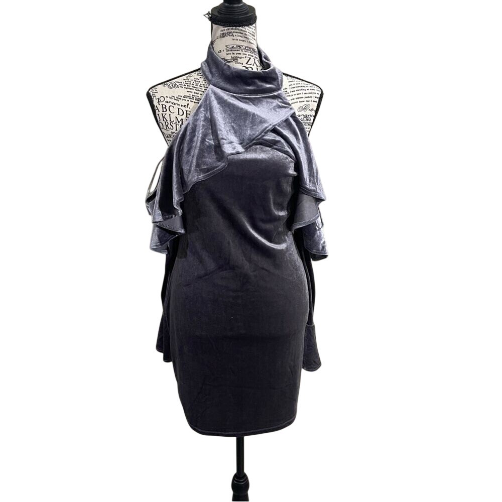 Romeo and Juliet Couture cold shoulder dress small